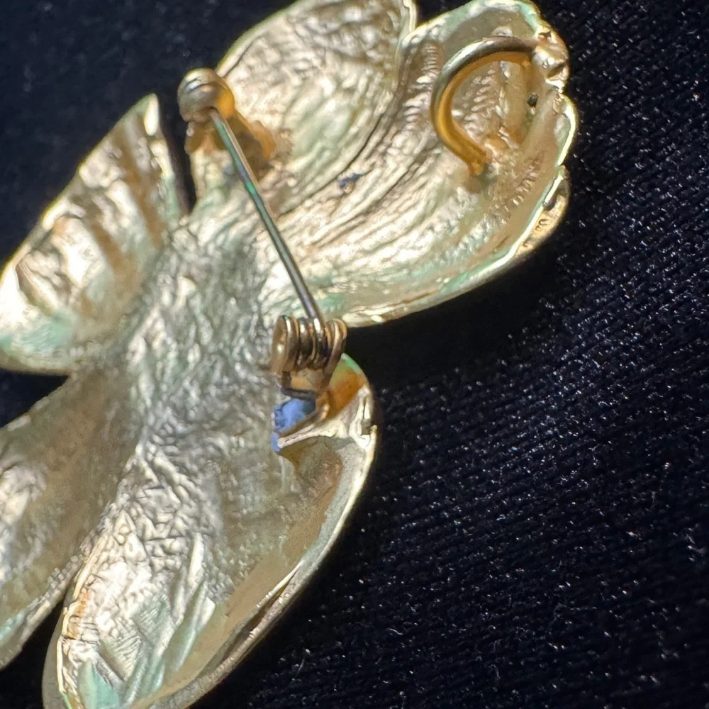 VTG Gold Flower Brooch or pendent with Pearl Center